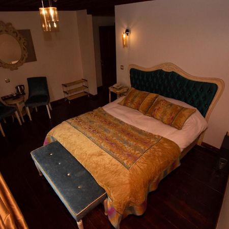 Arasta Konak Boutique Hotel เอสเกซีเฮียร์ ภายนอก รูปภาพ