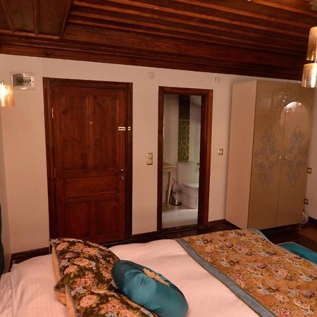 Arasta Konak Boutique Hotel เอสเกซีเฮียร์ ภายนอก รูปภาพ